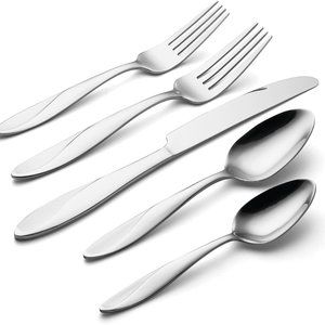 Oneida Simmer  Stainless Steel 65pc Flatware Set (Service for Twelve) Brand New